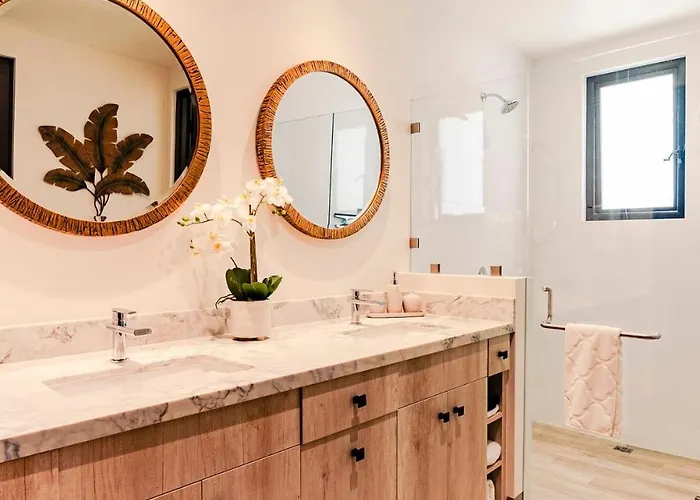 Inviting 2br In Mavila At Quivira *